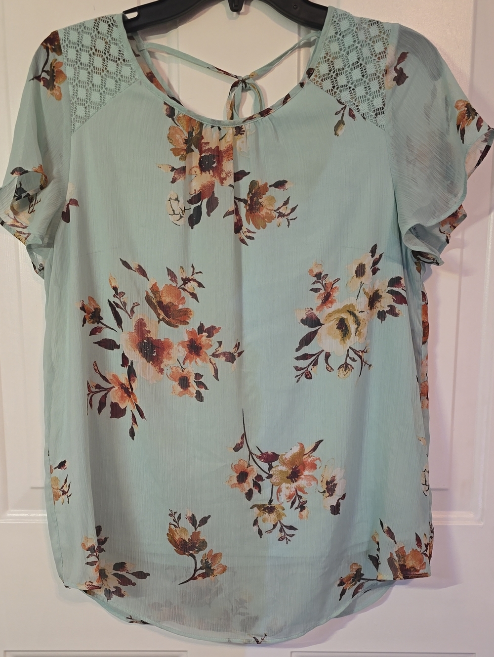Alyx Mint Floral Lace-Shoulder Short Sleeve Top